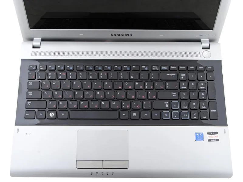 Ремонт петель крышки  Samsung RV513-S02